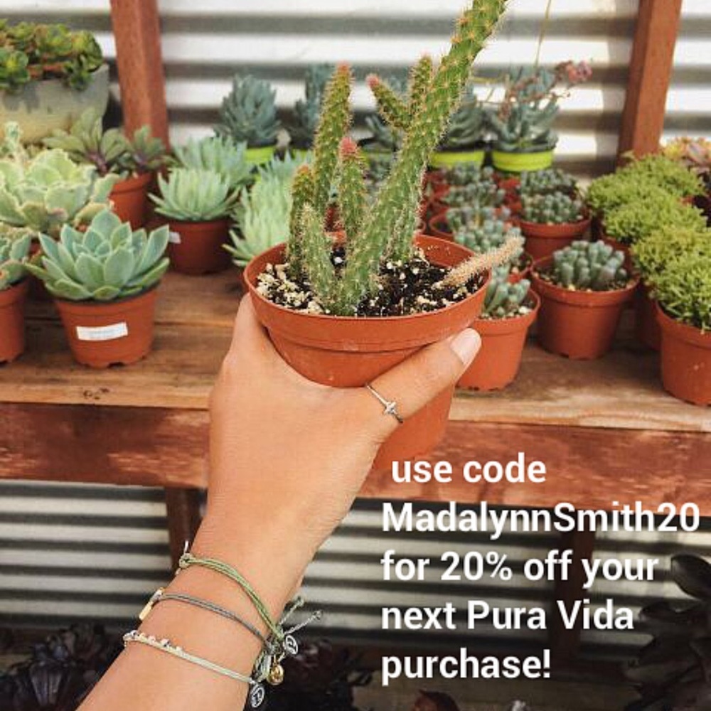 🏖🐳❤️20% off Pura Vida bracelets with code!!!